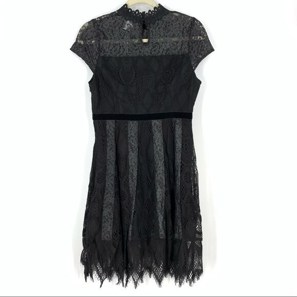 Foxiedox Maisie Black Lace High Neck Dress Size 6 NWT Knee Length Wedding Formal - Picture 3 of 11